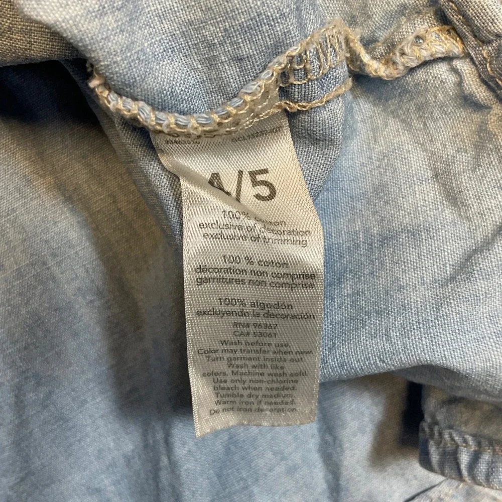 OshKosh Chambray Dress Kids 4/5 Blue Good Button Front Ruffle Heart Pocket